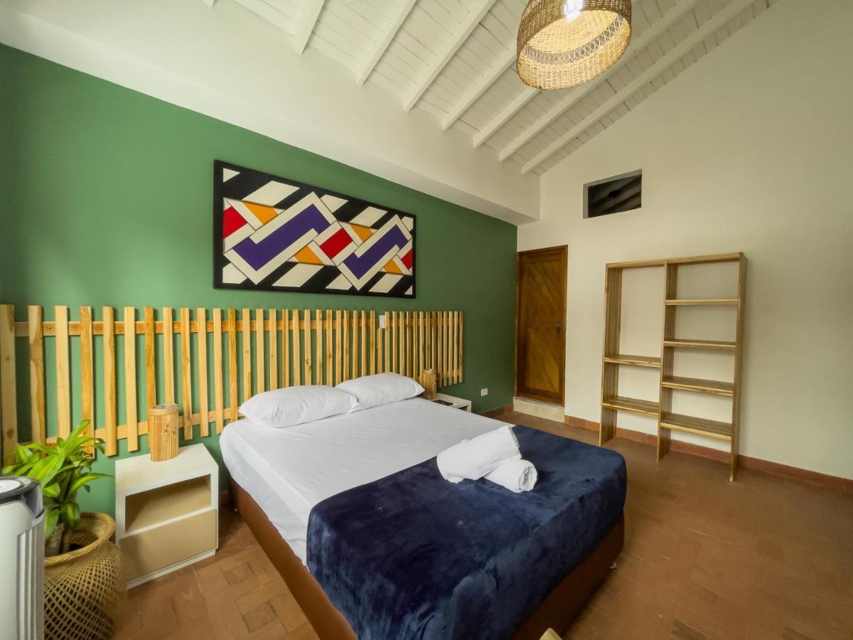 Hotel Casa Las Palmas メデジン エクステリア 写真