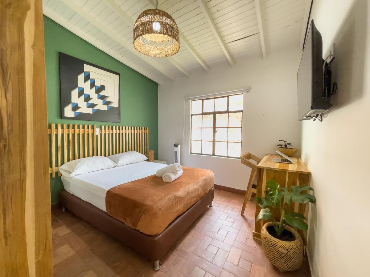 Hotel Casa Las Palmas メデジン エクステリア 写真