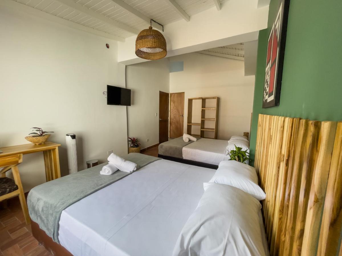 Hotel Casa Las Palmas メデジン エクステリア 写真