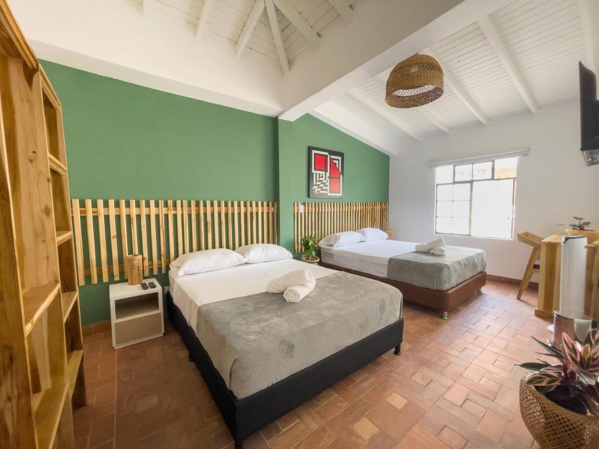 Hotel Casa Las Palmas メデジン エクステリア 写真