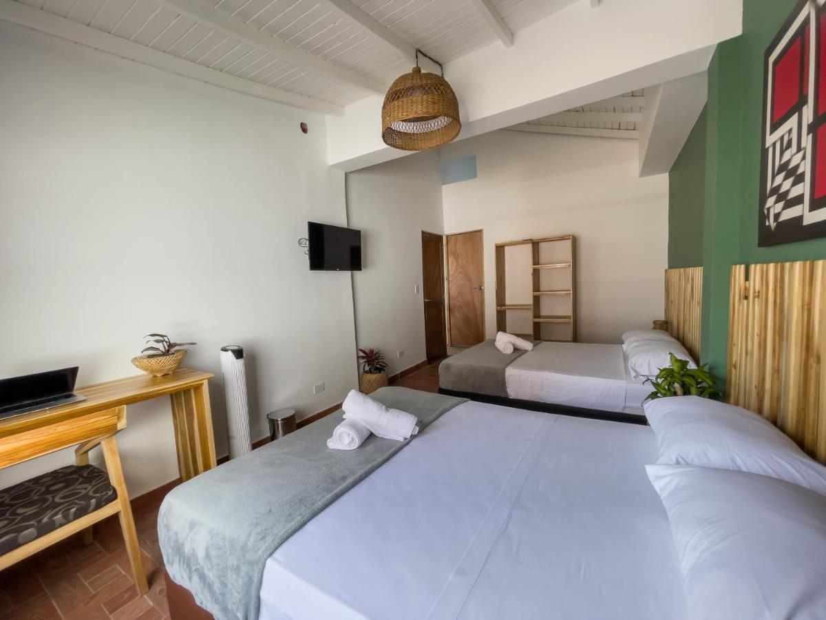 Hotel Casa Las Palmas メデジン エクステリア 写真